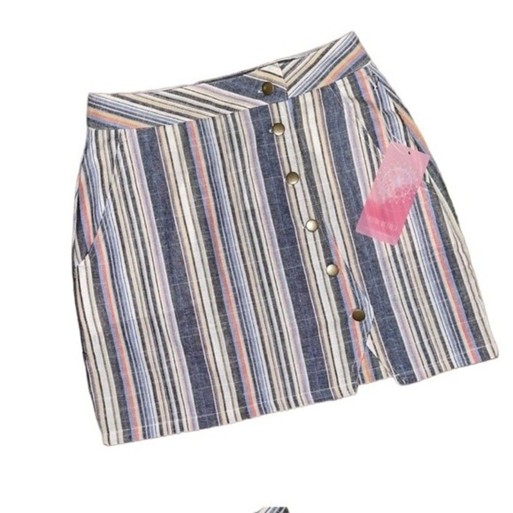 Fashion on Earth Mini Skirt​
